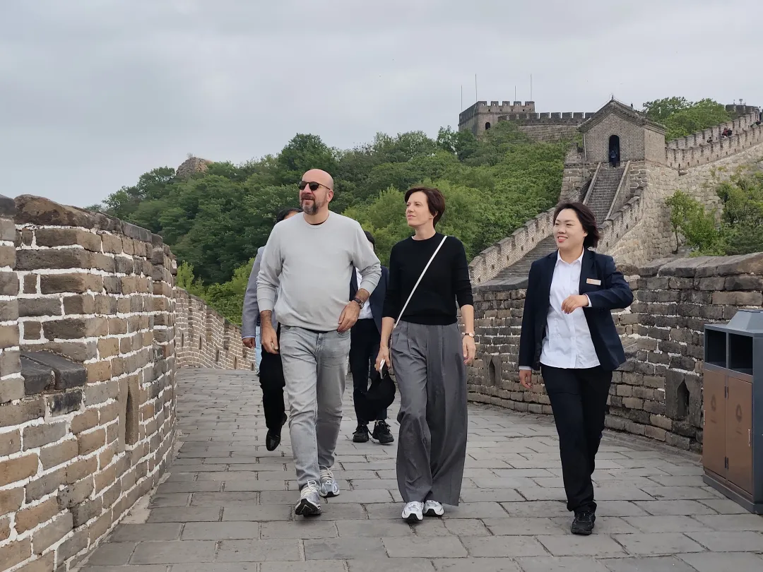 Former President of the European Council and Ex-Belgian Prime Minister Charles Michel and His Wife Visited Mutianyu Great Wall
